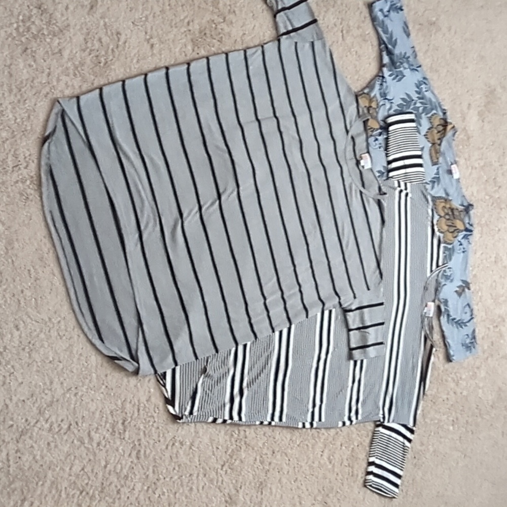 Lot of 3 LulaRoe Irma Sz Sm